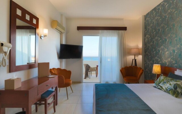 Cavo Zoe Seaside Hotel