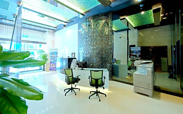 The Bauhinia Hotel - Central
