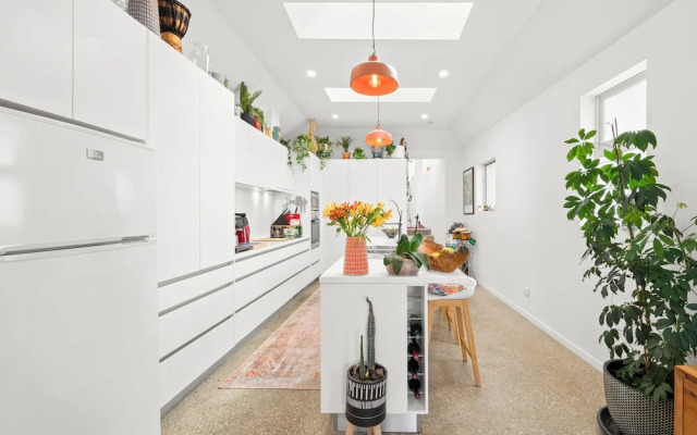 2 Bedroom House - Hobart CBD