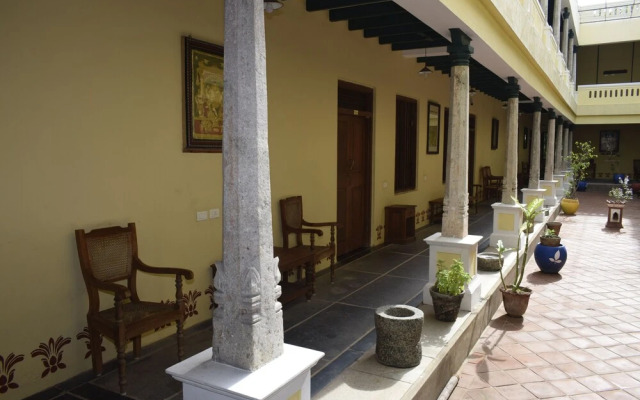 Saradharam Heritage Hotel Lakshmi Vilas