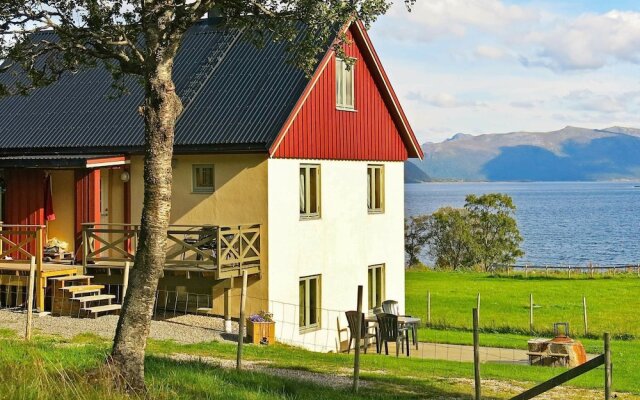 6 Person Holiday Home In Alsvag