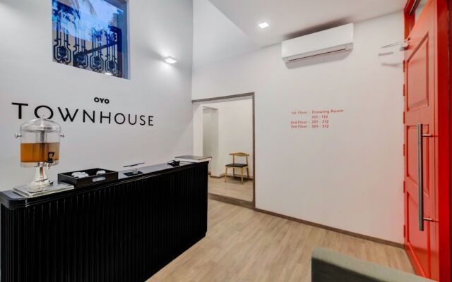 OYO Townhouse 073 Swargate