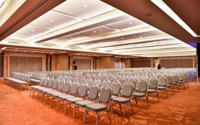 Holiday Inn & Suites Jakarta Gajah Mada by IHG