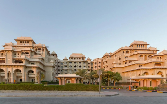 Luton Vacation Homes Grandeur Residence