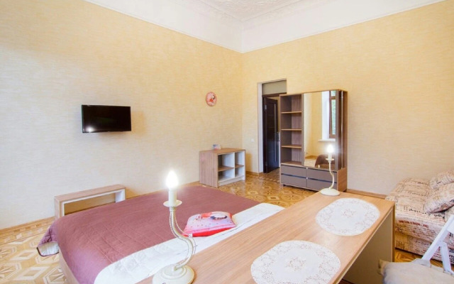 LeonRooms Sobornaya sq. 2-1