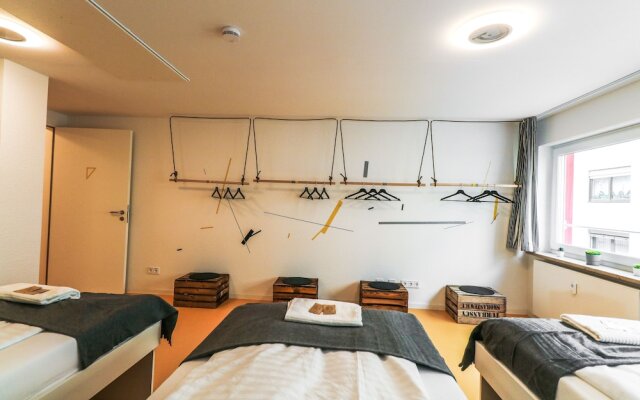 Designer hostel room for 4 2D