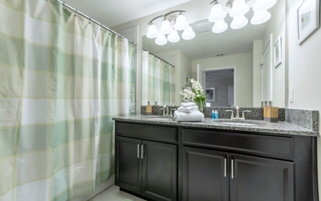 Amazing Townhome! - Storey Lake - 4804CS