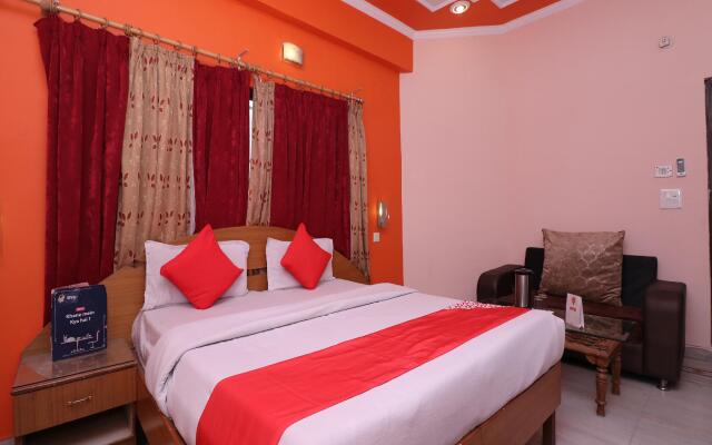 OYO 24340 Hotel Laxmi Palace