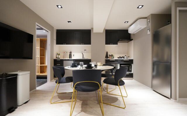 Real Life Kudanshita Chic 2-bedroom 6pax 3mins sub