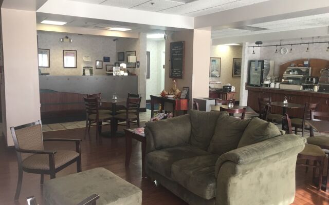 Mountain Inn & Suites