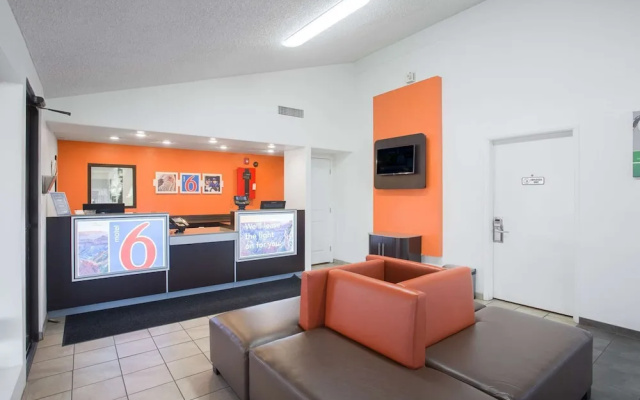 Motel 6 Kingman West