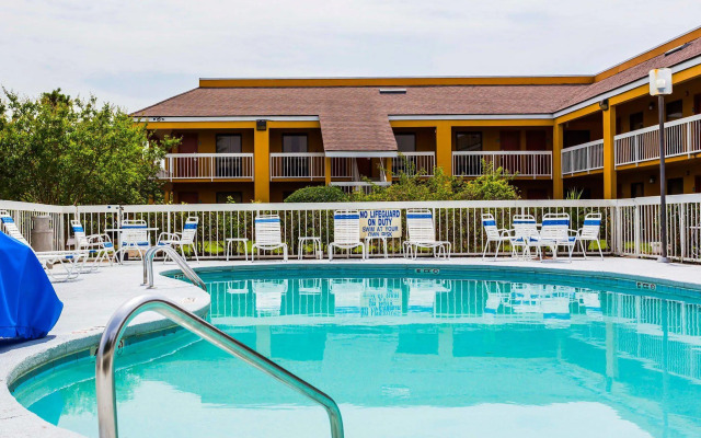 Quality Inn Coliseum