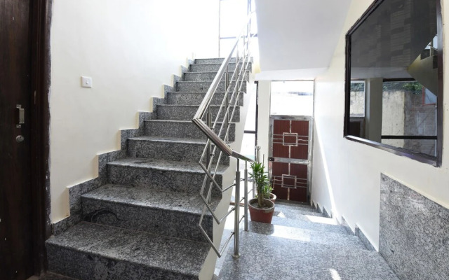 OYO 18390 Shiv Shakti Guest House