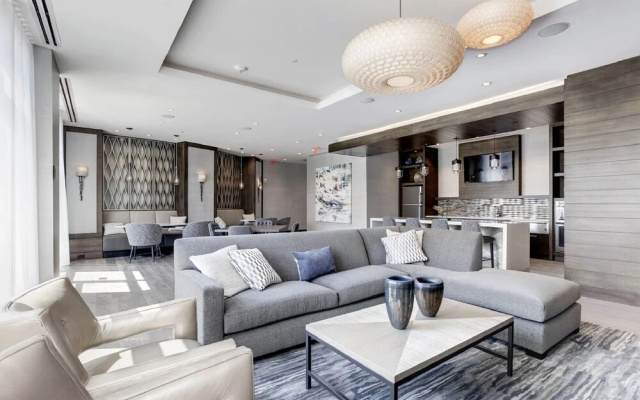 Global Luxury Suites at Bethesda Metro