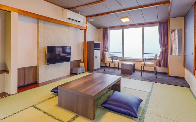 Ooedo Onsen Monogatari Premium Atami