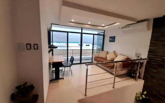 Espectacular casa grande vacacional en Manta!
