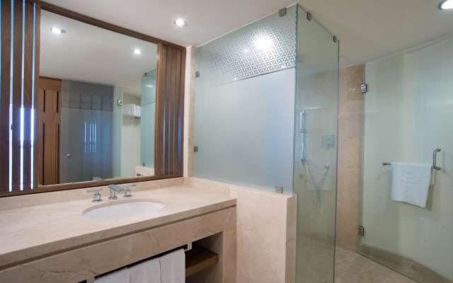 Sheraton Buganvilias Resort & Convention Center
