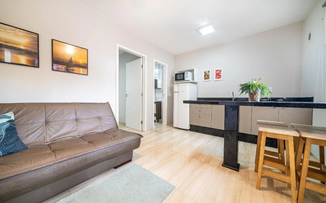 026 - Lindo Residencial com Piscina e Jacuzzi em Bombas