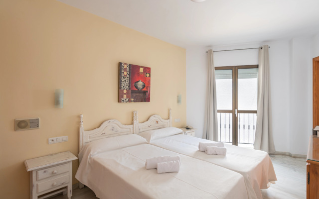 Hotel Playamaro