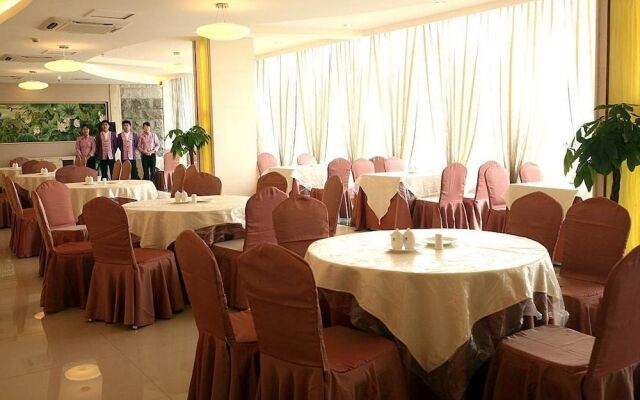 Grand River Garden Hotel