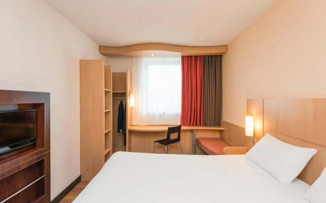 ibis Esch Belval