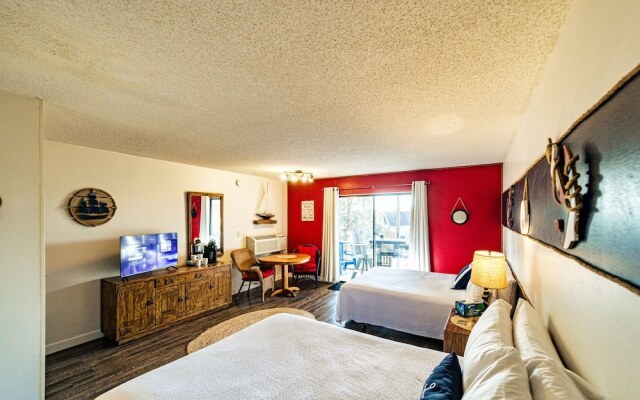 Hang Out 1 Cozy Retreat Next to Margaritaville!