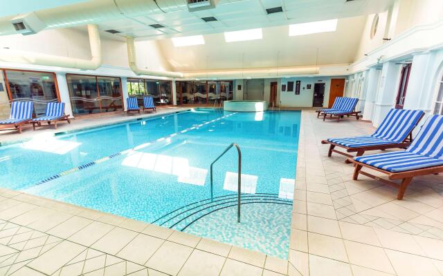 Hilton St Anne's Manor, Bracknell