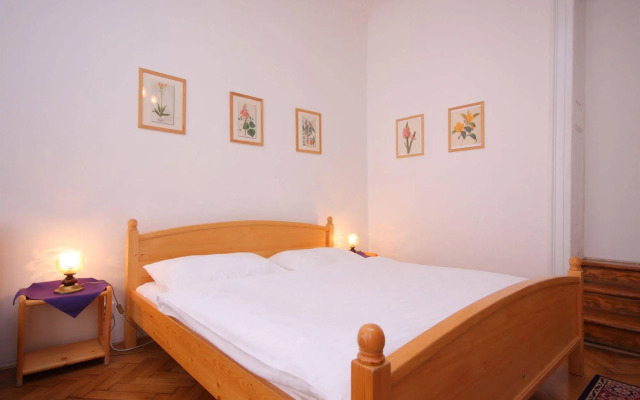 The Green Garland Pension