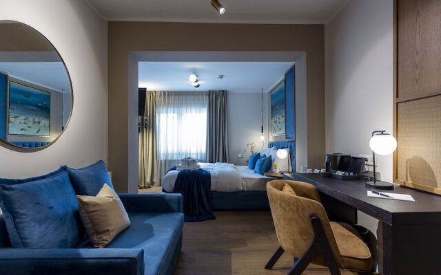 Delphi Hotel & Restaurant