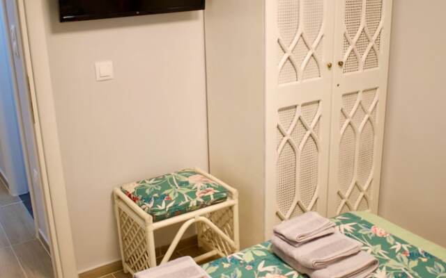 Alkyon Perea Apartments