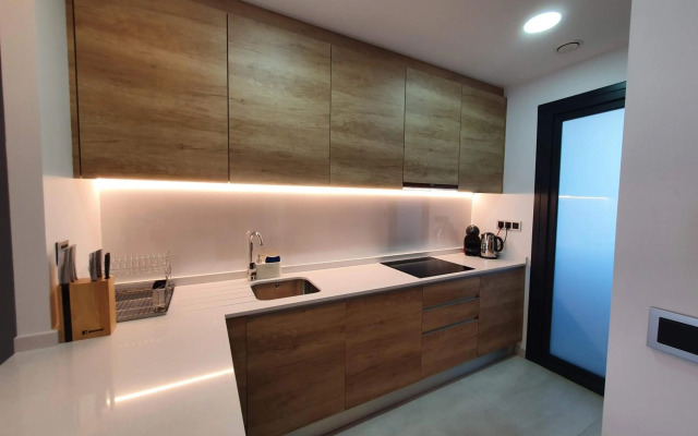 SUNSET WAVES vistas al mar