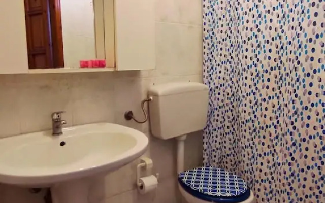 Villa Piana - Con Piscina ed Ampio Giardino Privato