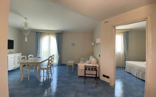 Baia Delphis Resort