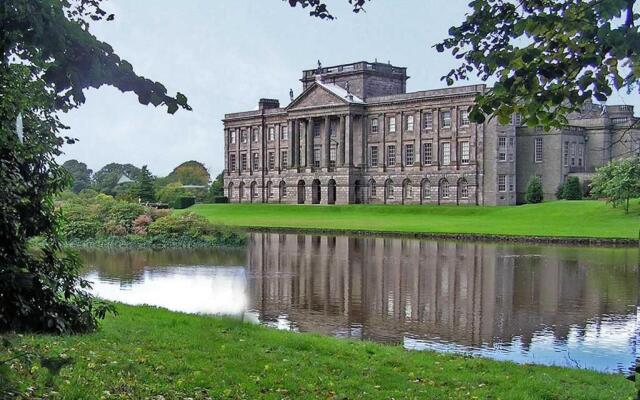 The Garden Apartment, Near Airport & City