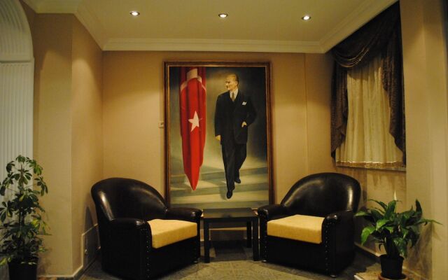 Cem Hotel