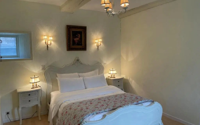 Dinan -La Petite Madeleine - cosy townhouse walking distance from restaurants