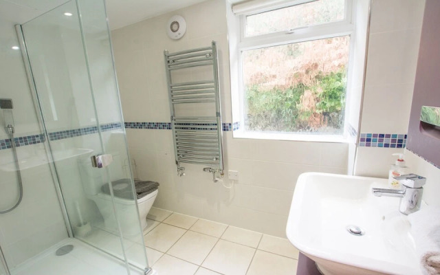 Stables Croyde 4 Bedrooms, Sleeps 8, Sea & Beach Views