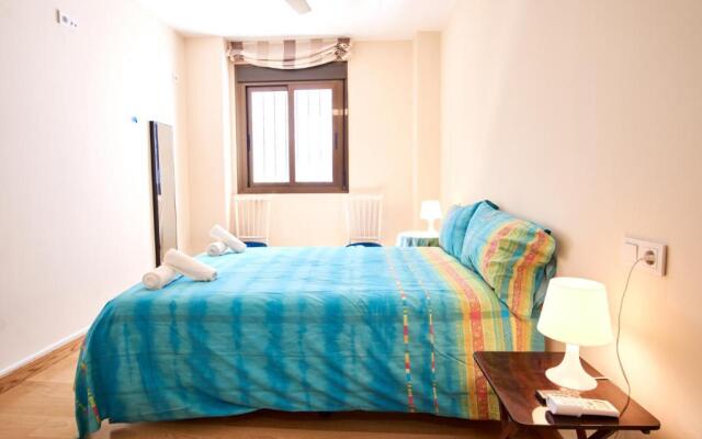 Rodrigo Triana Courtyard by Valcambre