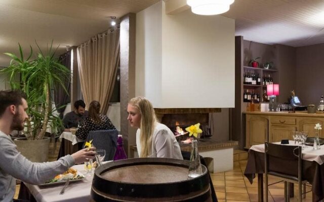 Logis Hôtel Restaurant Le Pardaillan