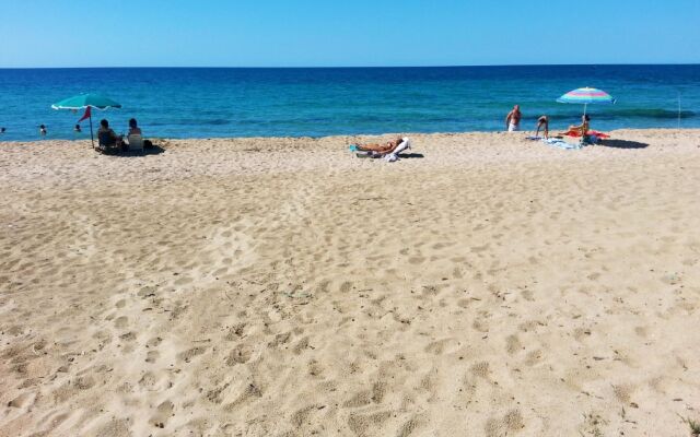 I Monaci Front Beach Specchiarica