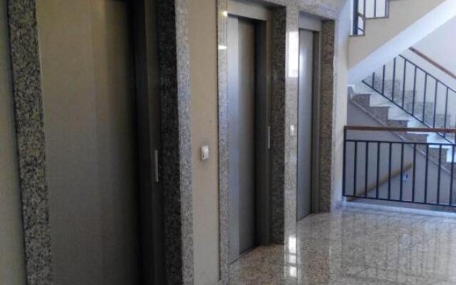 Apartamento Mota-2 Huca-Los Prados; Parking Y Wifi Gratis