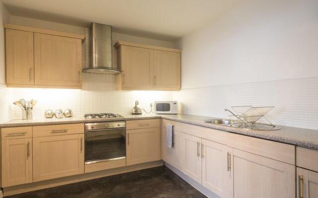 Fountain Court Apartments - EQ2