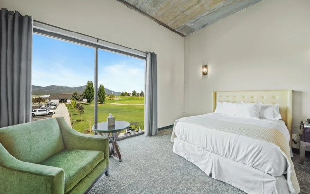 The Suites at Prairie Falls