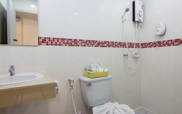 Hotel The Journey Patong New