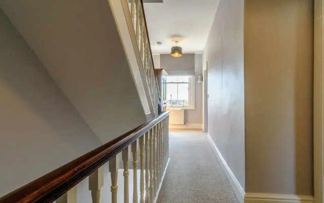 1 Roxby Terrace