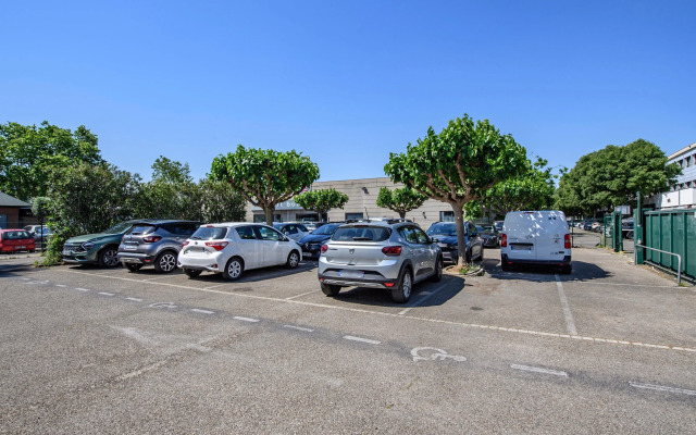 Campanile PRIME - Nîmes Centre