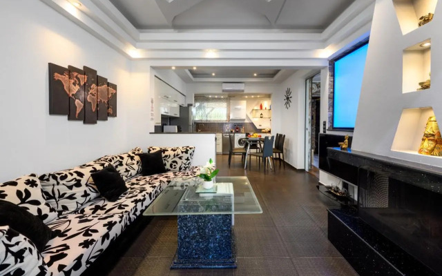 Pervolia-House