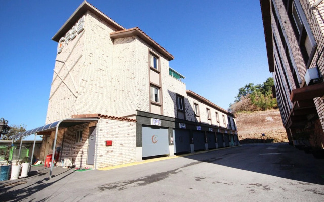 Yeonggwang CC Self Check-in Motel