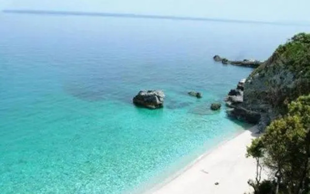 Evoikos beach & resort