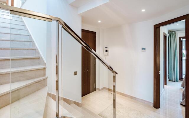 MDB19 - Penthouse near Puerto Banus. Families only